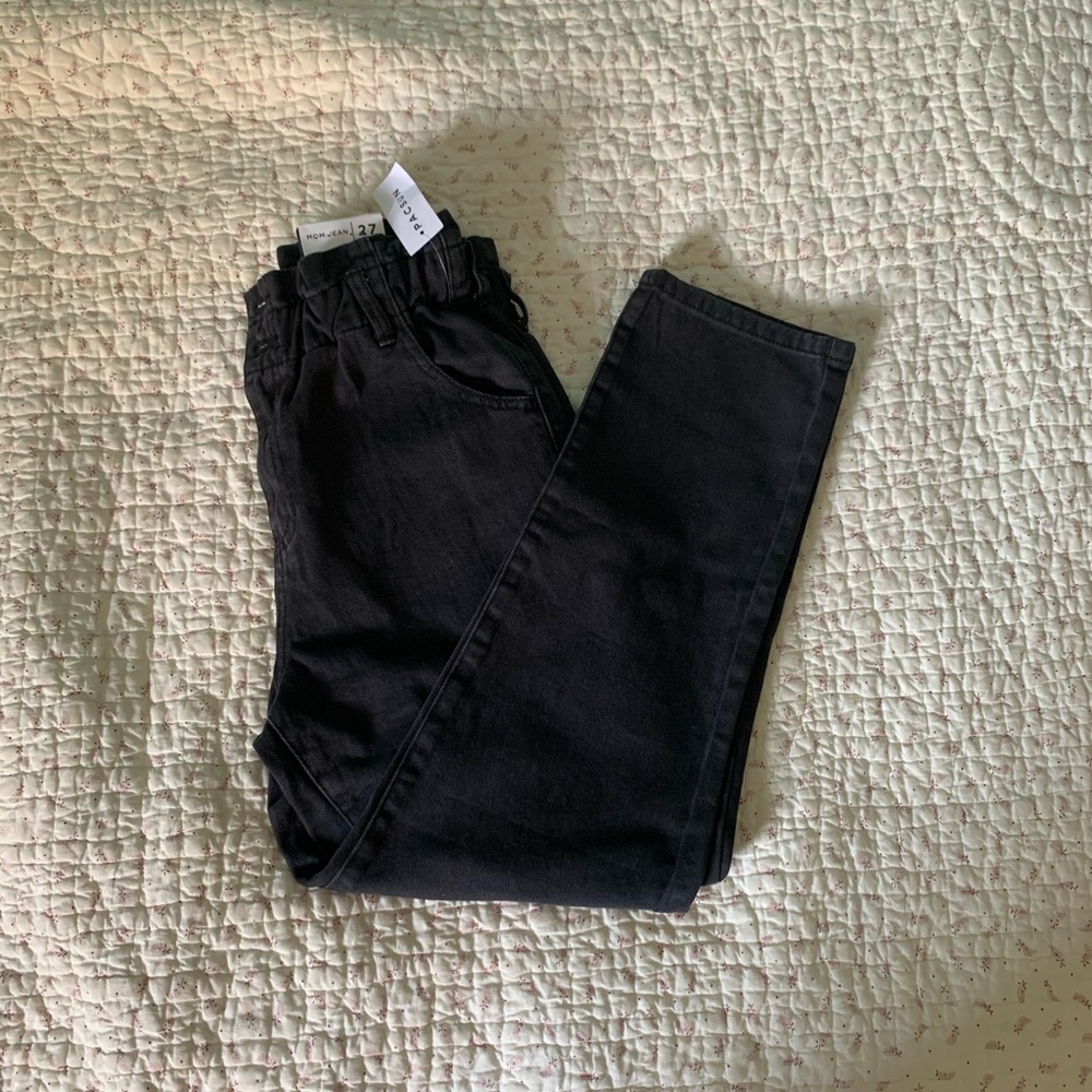 NEVER WORN Pacsun Ruffled Mom Jean